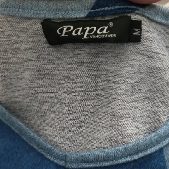 Papa Vancouver Blue Multi Pattern Tunic Top Patch Pockets V Neckline Size M - Picture 6 of 12